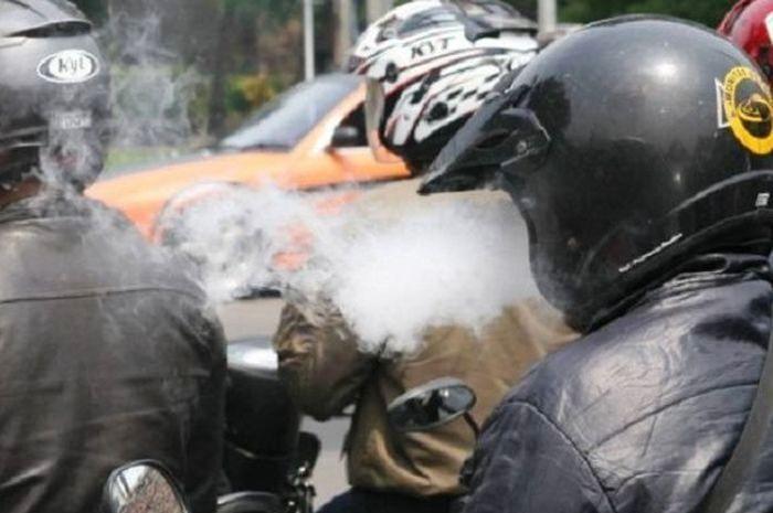 Abu Rokok Kena Pengendara, Siap-Siap Ditilang 