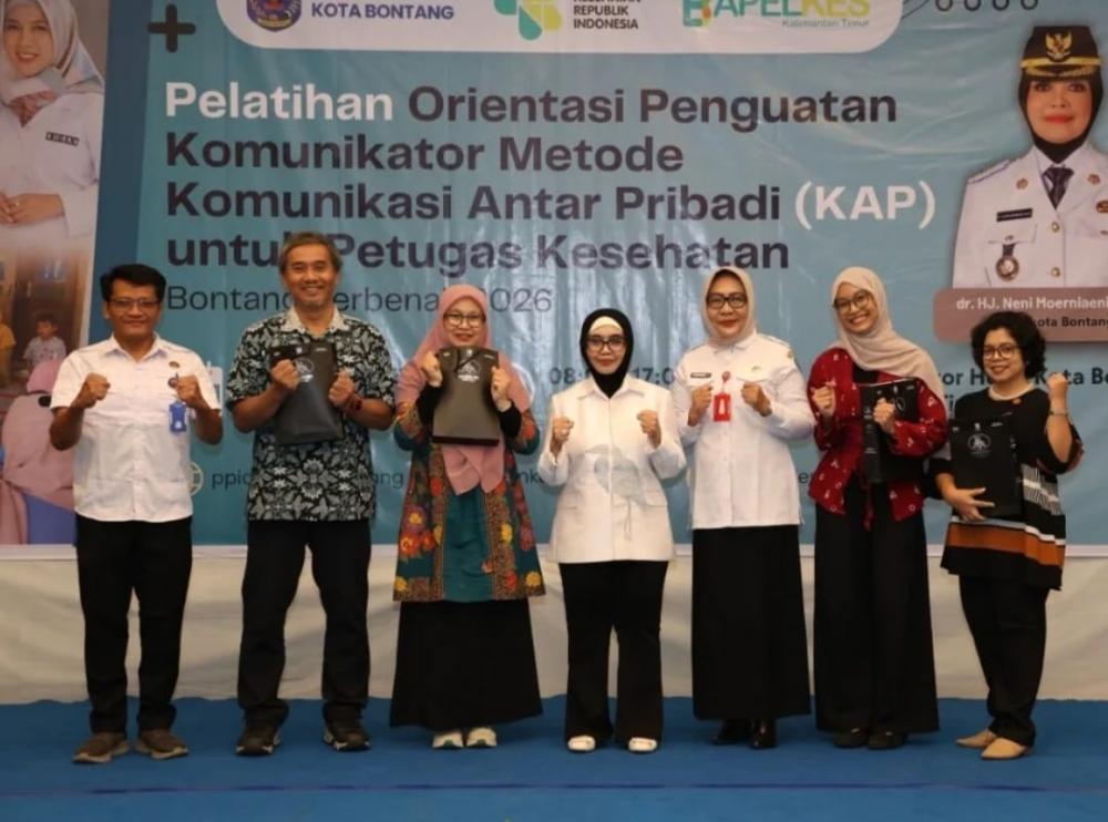 Wali Kota Neni Tekankan Penguatan Komunikasi Tenaga Kesehatan untuk Percepat Penurunan Stunting