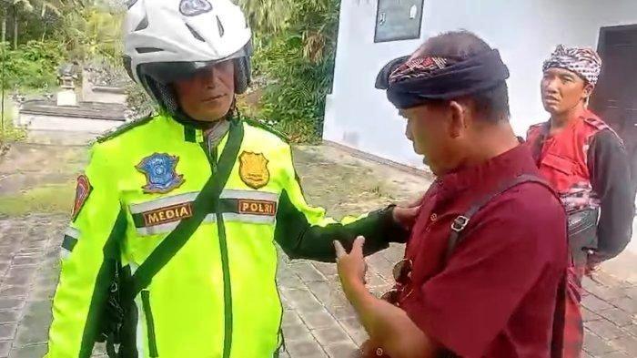 Polisi Berkeliaran dan Bau Alkohol Kena Batunya!