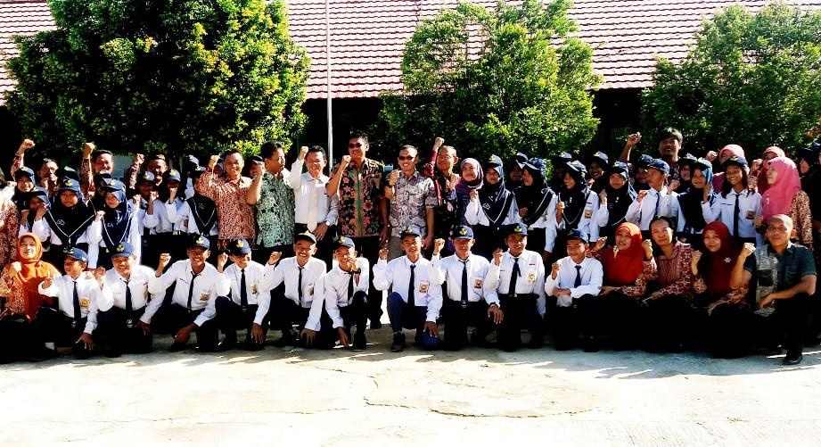 SATGAS ANTI NARKOBA SMP N 04 BONTANG BARAT, DAPAT DUKUNGAN WAWALI BONTANG