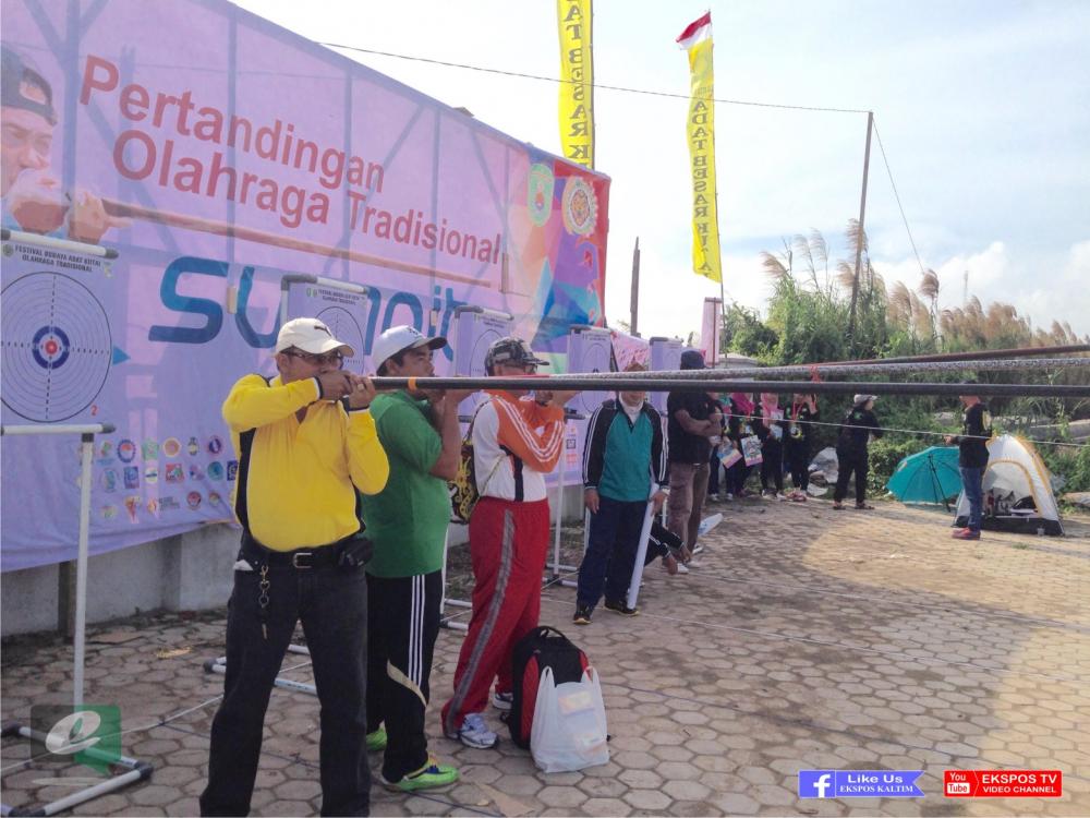 Lomba Sumpit Semarakkan Pesta Adat Pelas Tanah dan Pesona Budaya Kutim 2016