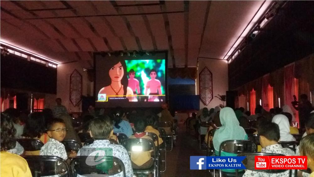 BUMN HADIR UNTUK NEGERI, PUPUK KALTIM AJAK SISWA SD DAN SLB SE KOTA BONTANG NONTON FILM