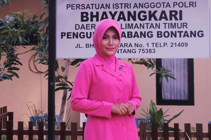 MENGENAL LEBIH DEKAT KETUA BHAYANGKARI POLRES BONTANG