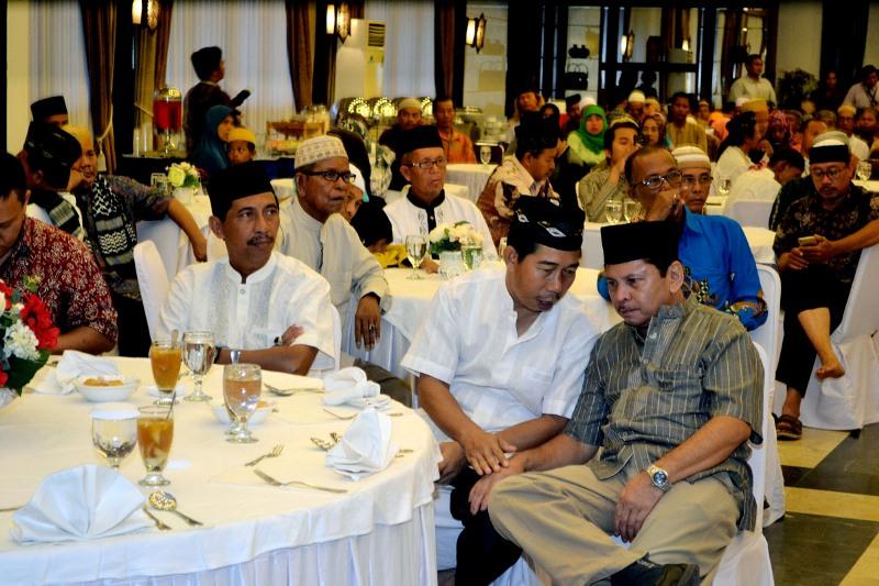 MANAGEMEN PKT GELAR BUKA PUASA BERSAMA DENGAN INSAN MEDIA 