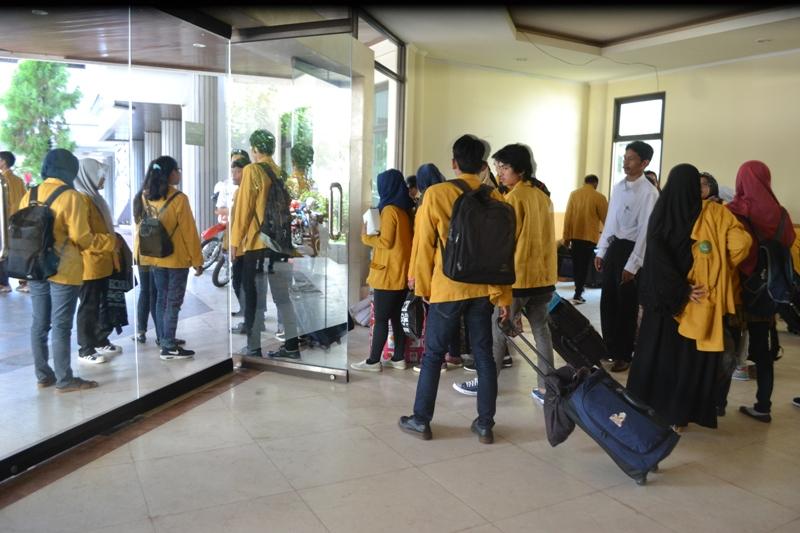 MAHASISWA KKN UNMUL SIAP JALANKAN TRI DHARMA PERGURUAN TINGGI DI KOTA TAMAN