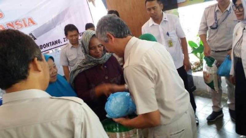 PKT BAGIKAN PAKET SEMBAKO GRATIS DAN MOTOR PENANGGULANGAN BENCANA