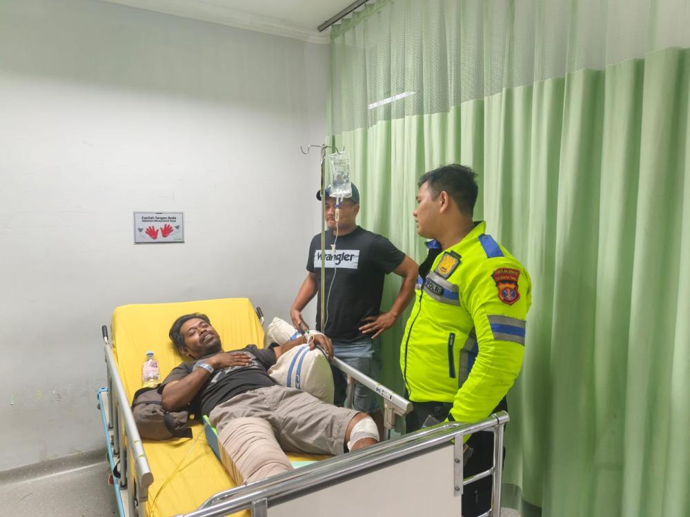 Rem Blong di Turunan Semayang, Tujuh Kendaraan Terlibat Tabrakan Beruntun