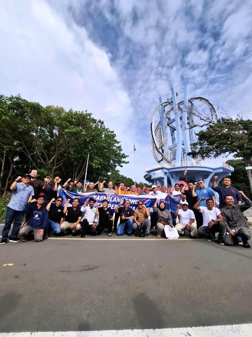 Dari Anjong Mon Mata ke Titik Nol Indonesia