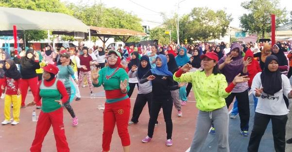 Ratusan Warga Loktuan Lakukan Senam Sehat Bersama
