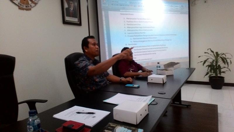 DISPERINDAGKOP GELAR RAPAT PENGUKUHAN PENGURUS DEKRANASDA