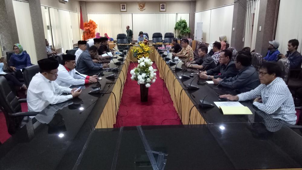 Bahas Pajak Anggota Dewan yang Tak Lagi Dibebankan ke APBD