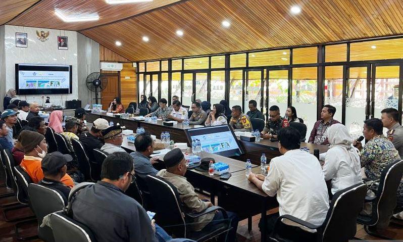 Senangnya Warga Terima Ganti Rugi Tol IKN