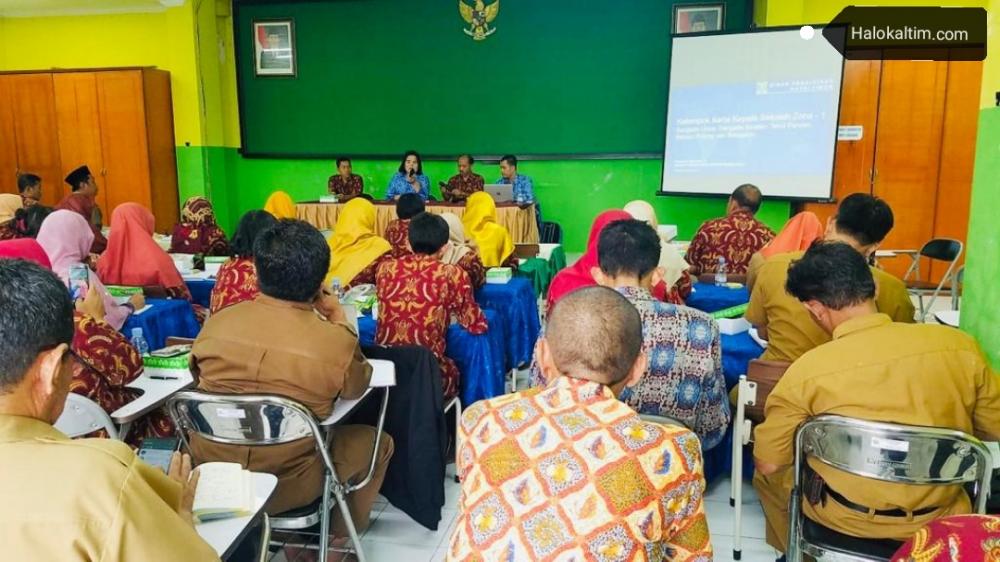 Disdik Kutim Beri Bimtek e-Rapor ke Kepala SD Zona 1