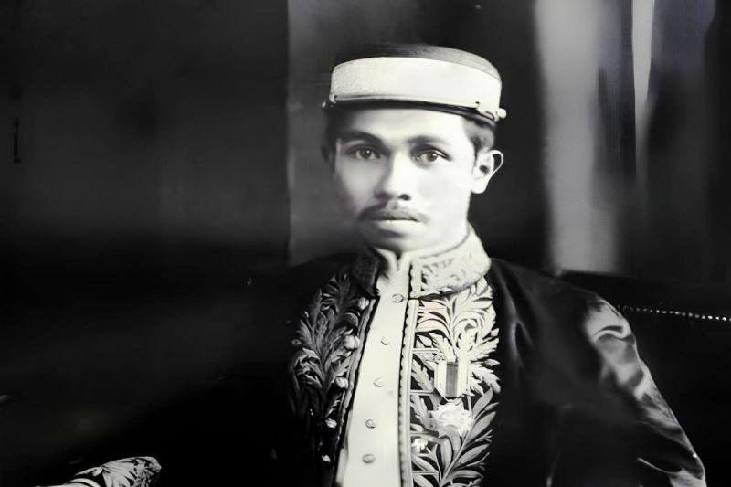 Sultan Muhammad Salahuddin, Cahaya Samparaja yang Diakui Negara