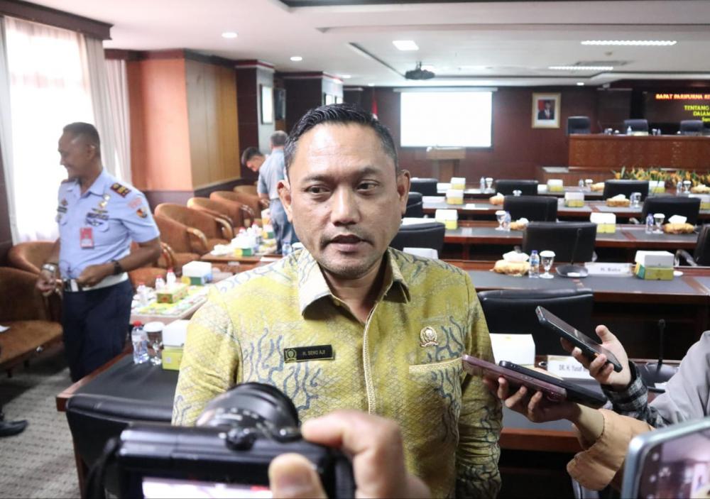 Dukung Manfaatkan Potensi di Kukar, Seno Berikan Bantuan ke Pertanian dan Perikanan