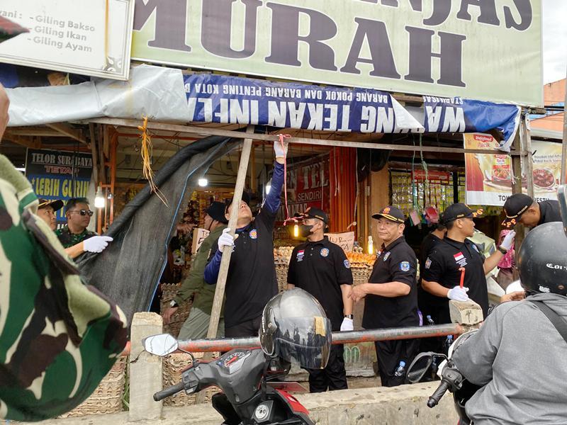 Ratusan Pedagang Pasar Rawa Indah Digusur: Kami Cuma Cari Makan, Kenapa Disengsarakan?