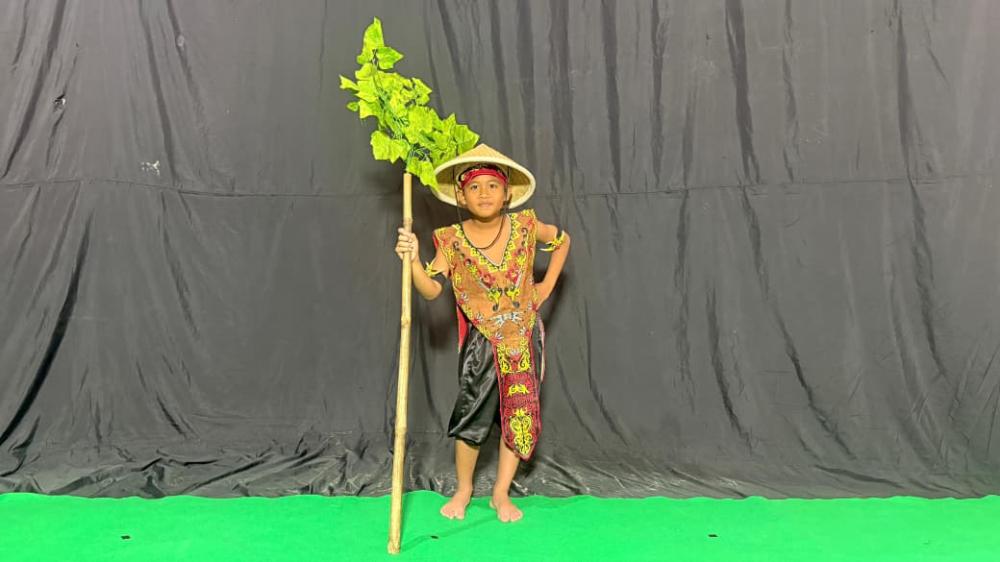 Bawakan Cerita “Aji Pao”, Rhisyam Kirim Video Seleksi FLS3N Tingkat Provinsi