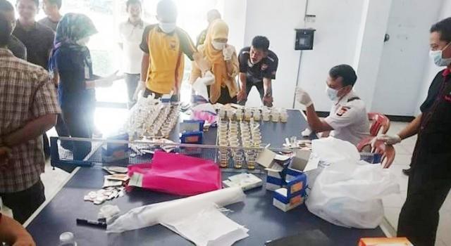 POLRES DAN BNK SINJAI GELAR TEST URINE DADAKAN DI KANTOR SATPOL PP 