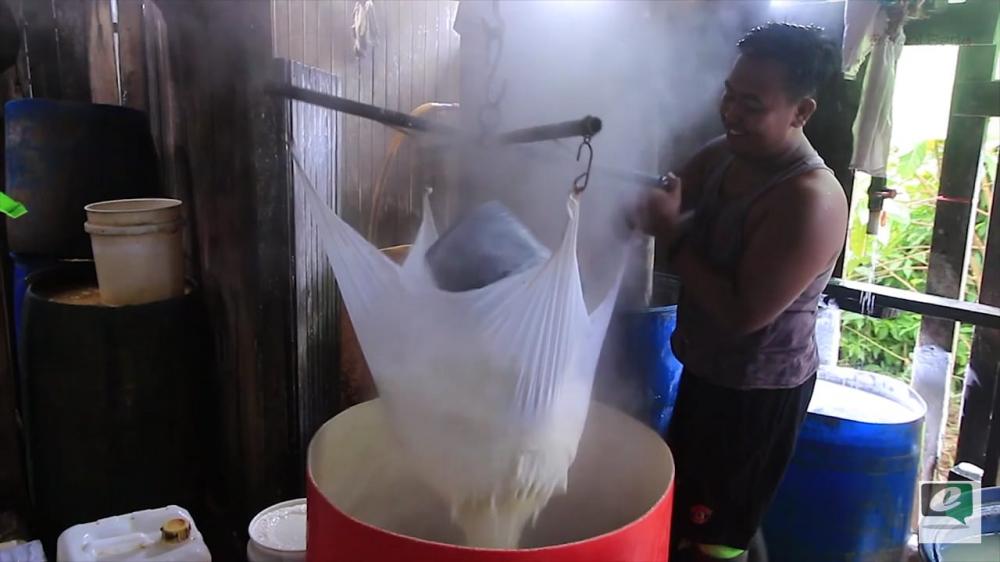 Merugi, Pengusaha Tahu Tempe Menjerit Harga Kedelai Naik