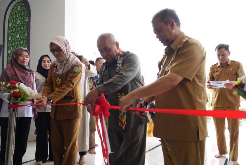 Gubernur Resmikan 12 Proyek Pemprov Kaltim 