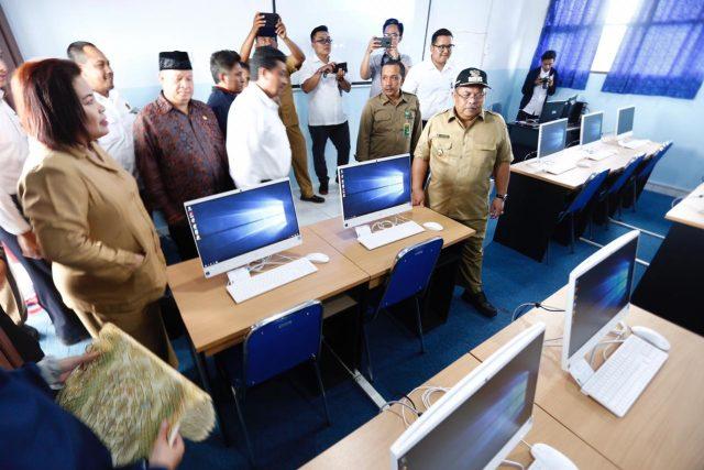 SMPN 2 Sangatta Selatan Dapat Bantuan Komputer dari Pertamina