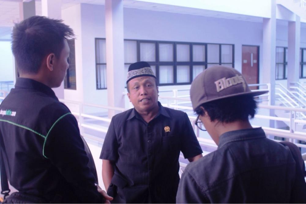 Anggota Dewan Keluar Kota, Agenda Rapat Ikut Tertunda