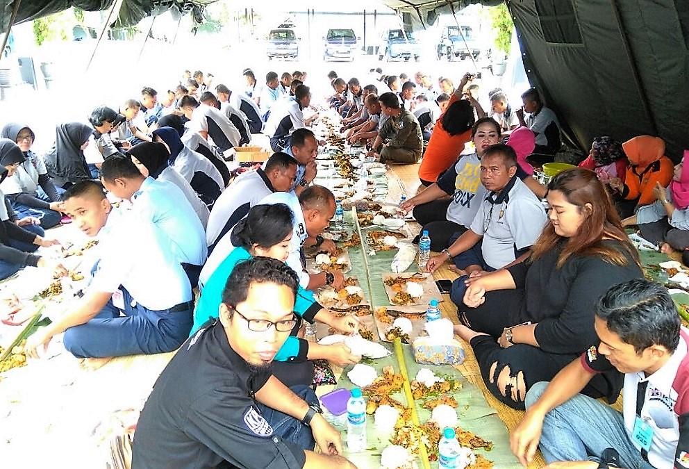Lanud Balikpapan Geger, Anggota Panjat Menara dan Ancam Bunuh Diri
