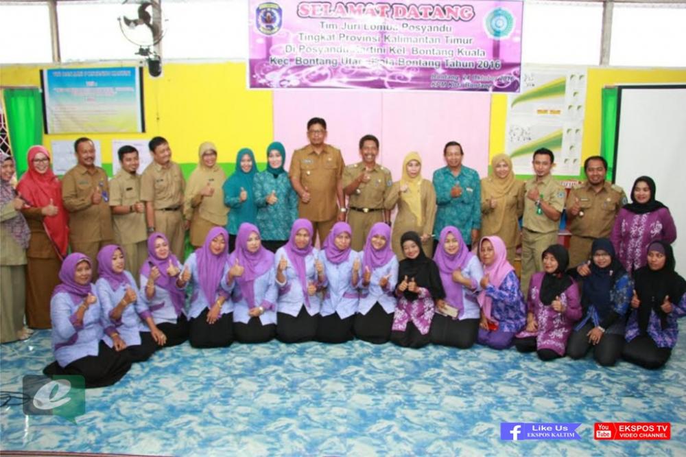 Tim Penilai Lomba Posyandu Tingkat Provinsi Sambangi Posyandu Kartini