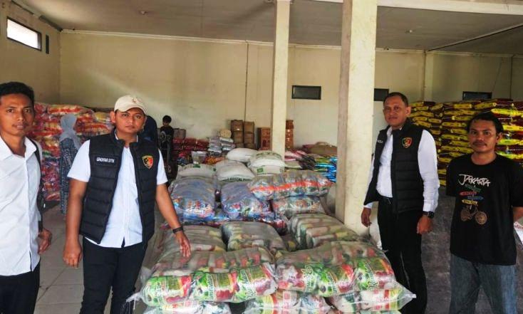 Polisi di Penajam Gerebek Gudang, 440 Karung Beras Ilegal Disita