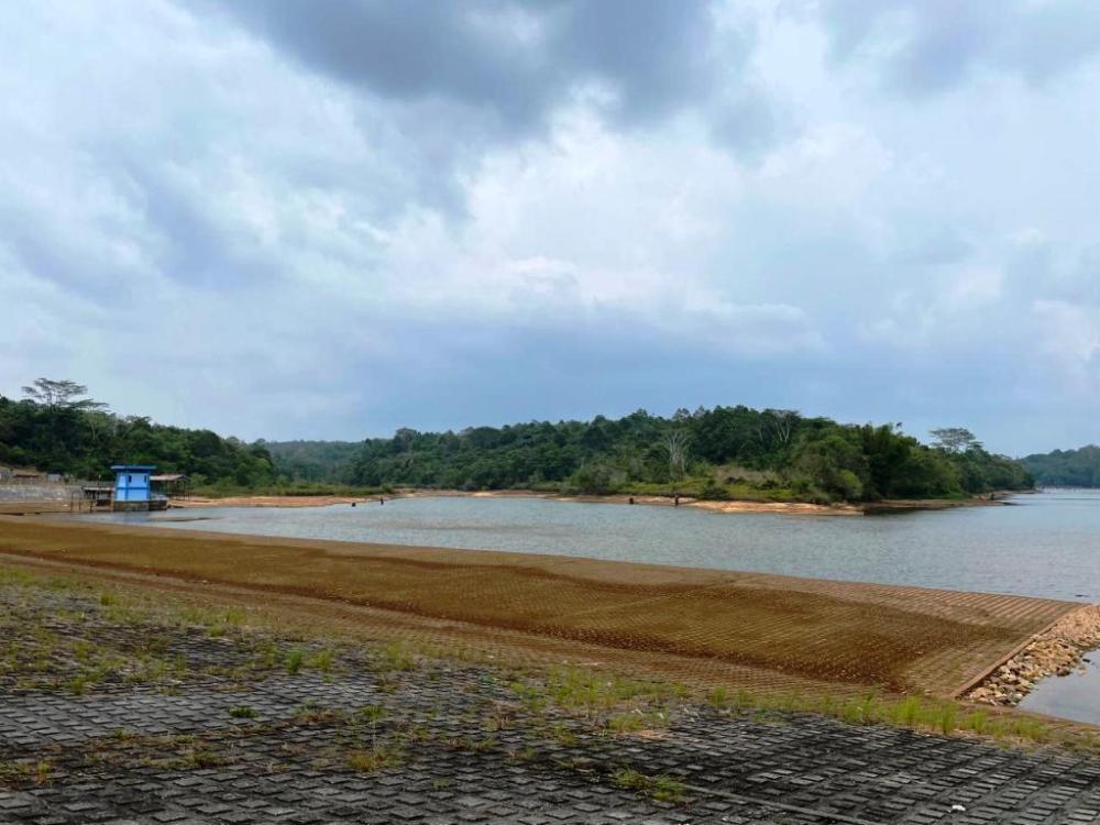 Tandon Air Jadi Rebutan di Balikpapan, Bendungan Teritip Tersisa 46 Sentimeter