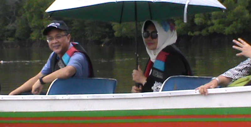 KEINDAHAN WISATA MANGROVE SUNGAI BELANDA BIKIN WALIKOTA BONTANG TAKJUB 