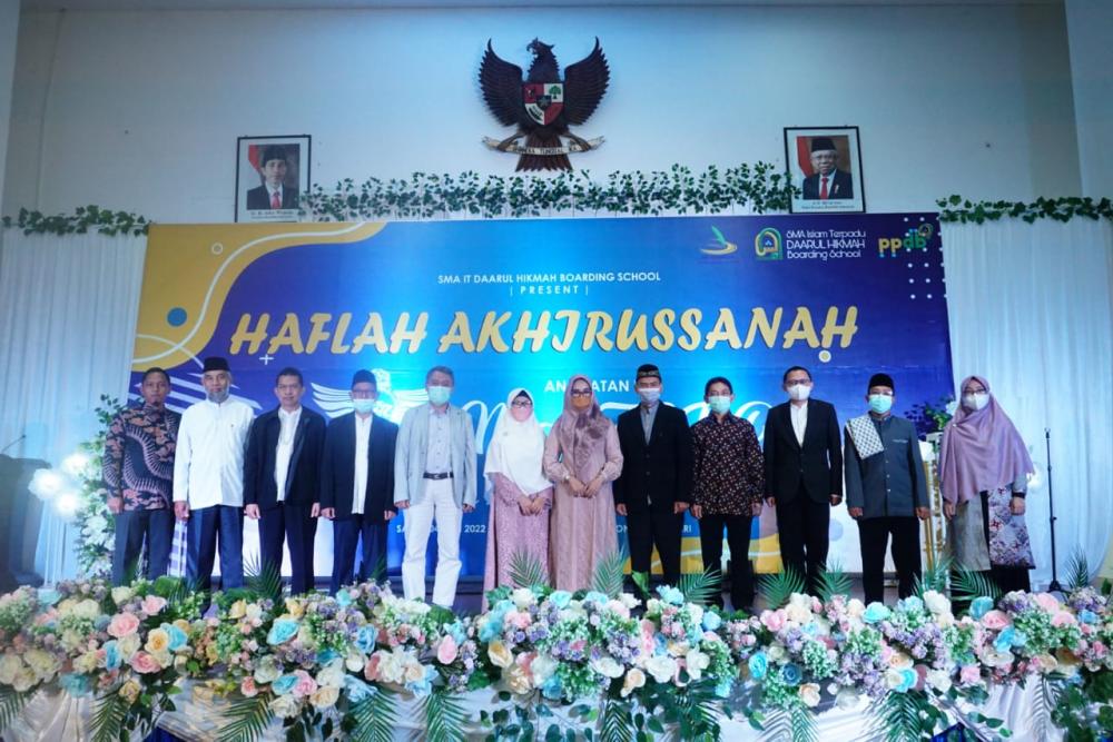 Wawali Bontang Hadiri Haflah Akhirussanah SMA IT DHBS