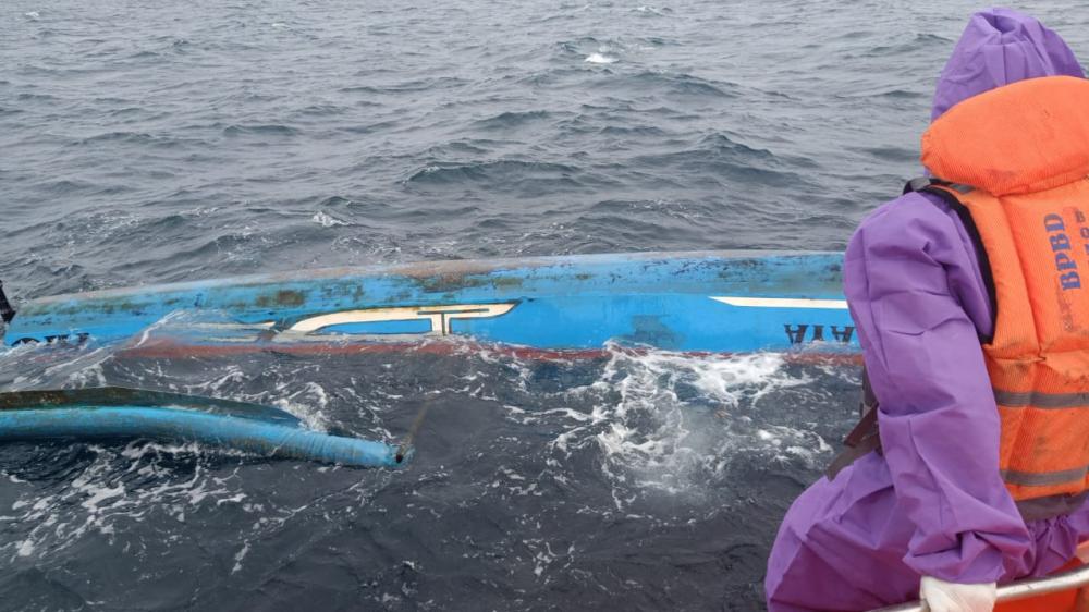 Kapalnya Terbalik, Empat Pemancing di Bontang Nyaris Meregang Nyawa