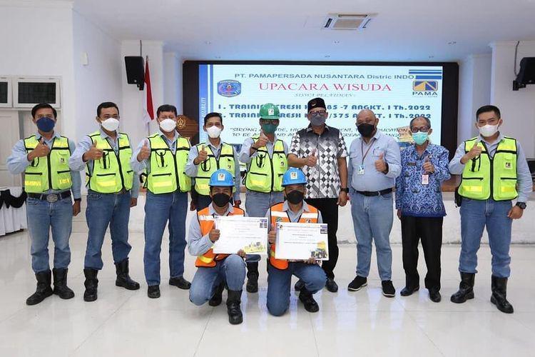 Hadiri Wisuda Operator Magang Pama Persada, Basri : Terus Belajar dan Bekerja dengan Baik