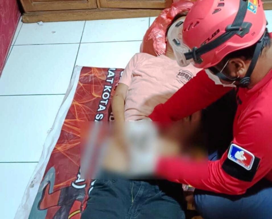 Kemaluan Terjepit Bearing Motor, Pria di Samarinda 10 Hari Menahan Sakit Sebelum Dievakuasi Damkar