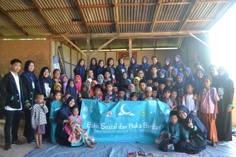 Cara Unik SMKN 2 Balikpapan Berbagi di Bulan Ramadhan