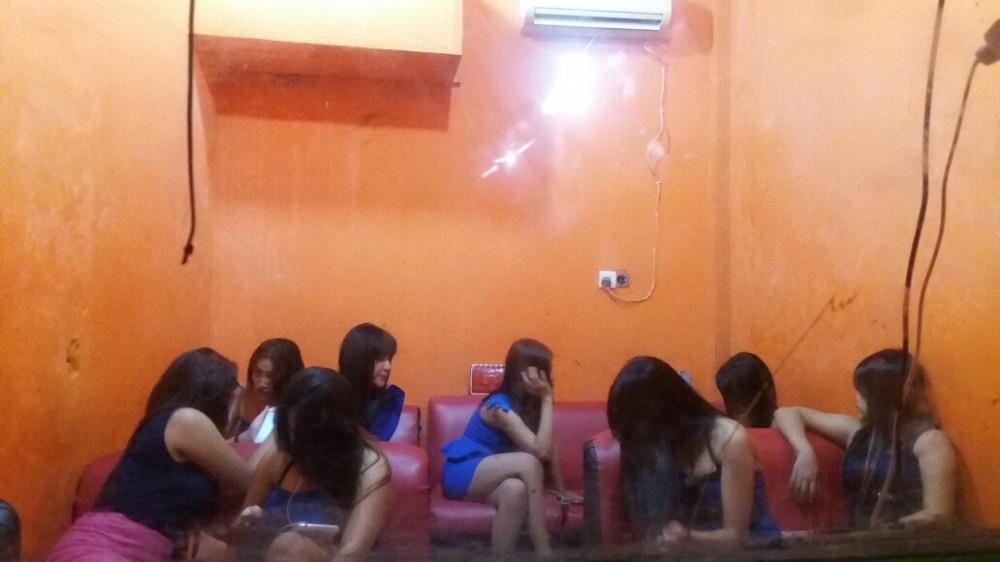 WOW.. Antisipasi Seks Bebas di Malam Valentine, Puluhan Polisi Sidak THM