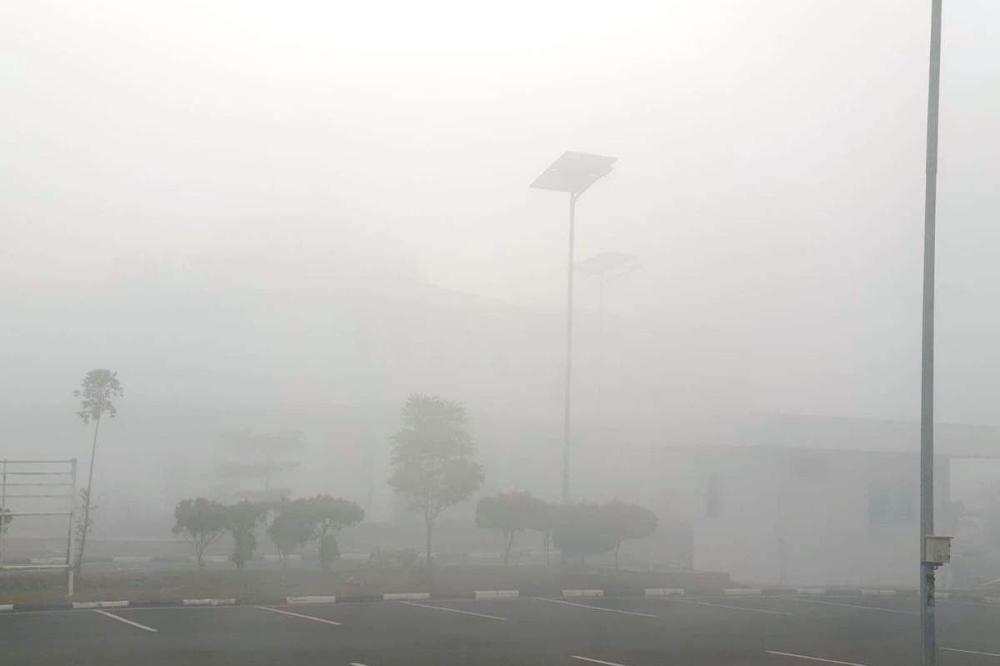 Kaltim dan Kalsel Diselimuti Udara Kabur, Alarm Penerbangan di Langit Kalimantan 
