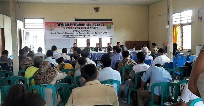 Tingkatkan PAD, Anggota DPRD Kutim Sosialisasi Perda di Daerah-Daerah 