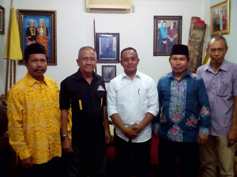 SAHâ€¦!!! LEMBAGA ADAT KUTAI KOTA BONTANG DISAHKAN PANGERAN KESULTANAN KUTAI