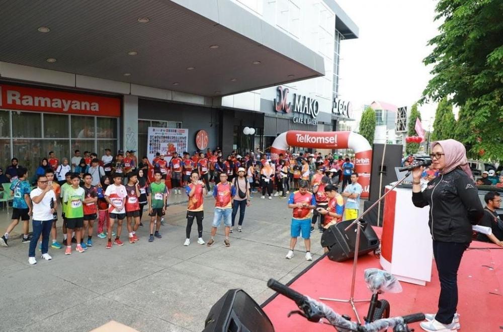 Wawali Najirah Apresiasi 29 Tahun Dedikasi Telkomsel   
