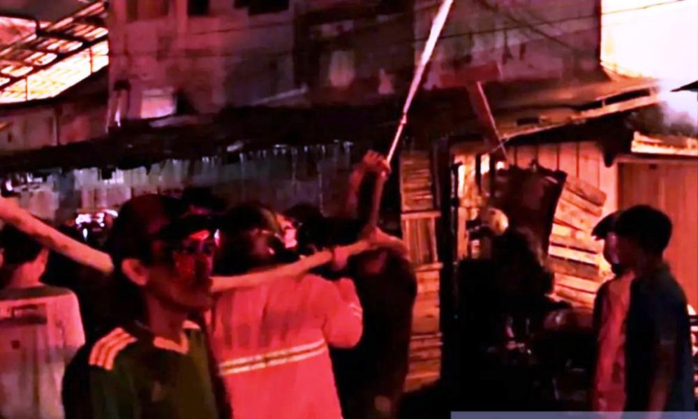 Puluhan Bangunan di Pasar Segiri Samarinda Hangus Terbakar