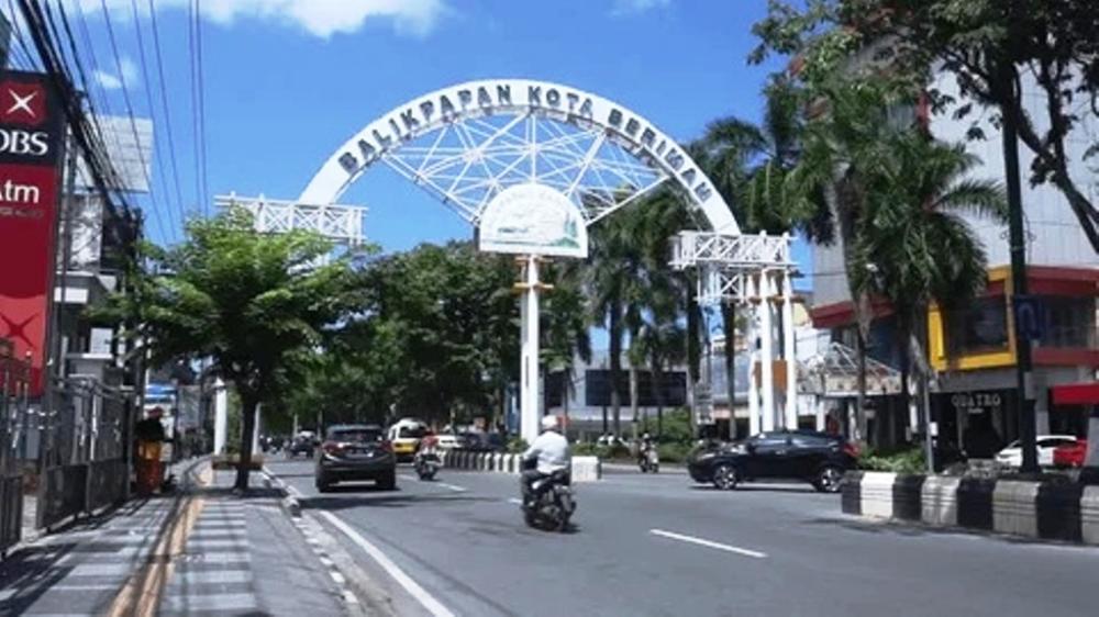 Debu dan Ombak Besar Jadi Perhatian BPBD di Tengah Angin Selatan Balikpapan