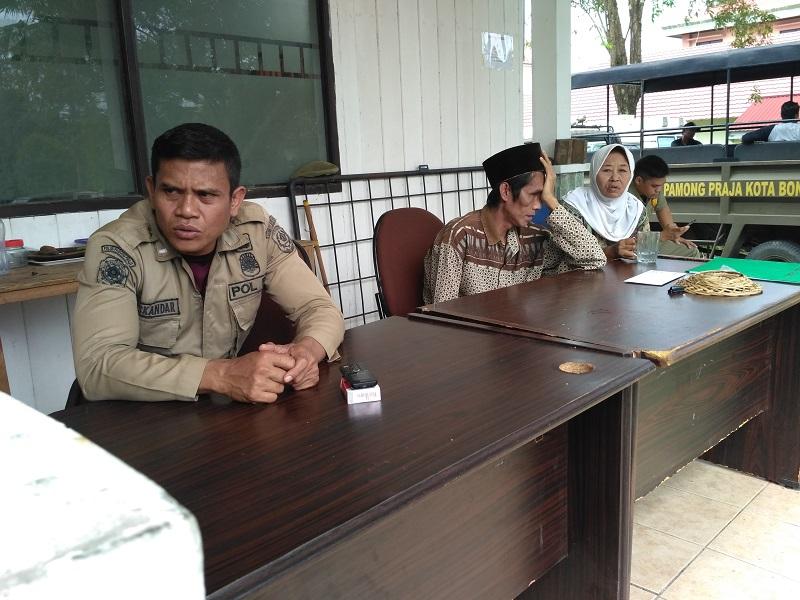 Satpol PP Bontang Amankan Dua Orang PMKS Asal Madura