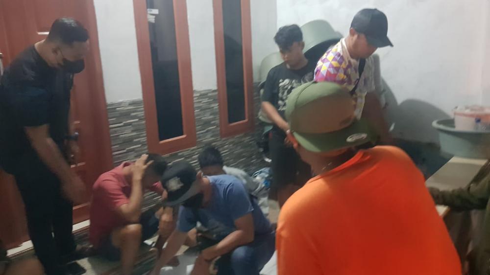 Berjudi, Polres Bontang Ciduk Enam Warga di Berbas Pantai