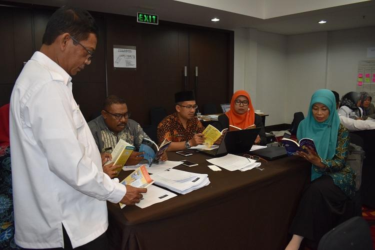 Bangun Prilaku Gemar Membaca Siswa dengan Kegiatan Membaca Senyap