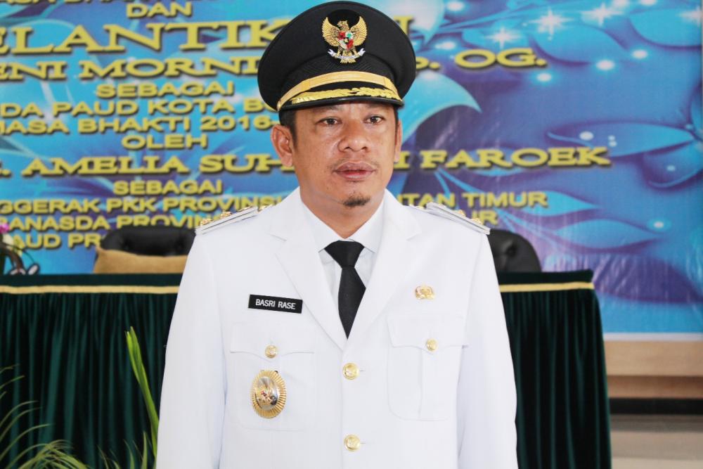 WAWALI BONTANG BERANG TERHADAP PEGAWAI YANG SERING MANGKIR DALAM RAPAT