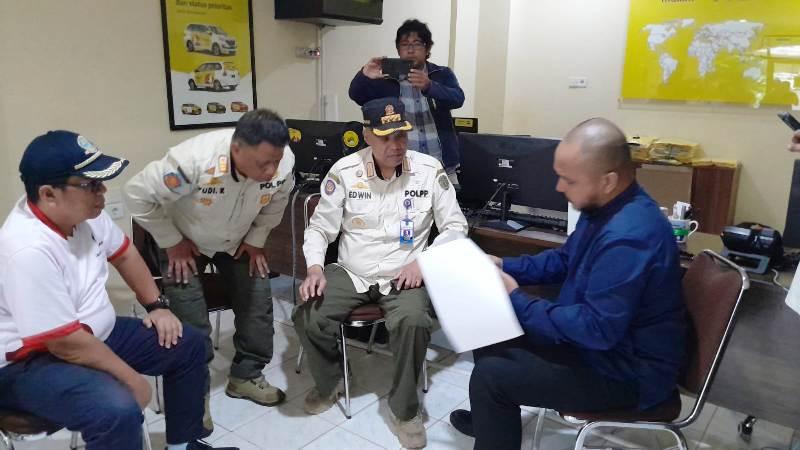 Bandel, Giliran Kantor Maxim di Balikpapan Disegel