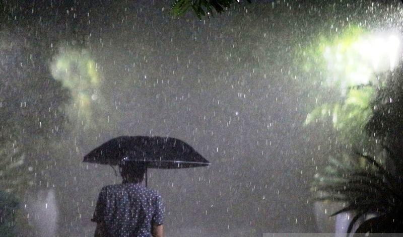 Samarinda Berpotensi Hujan Petir, Warga Diminta Waspada