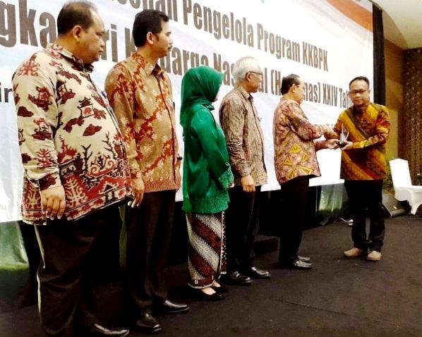 Wakil Kutim Raih Terbaik I Keluarga Berencana Luar Jawa-Bali